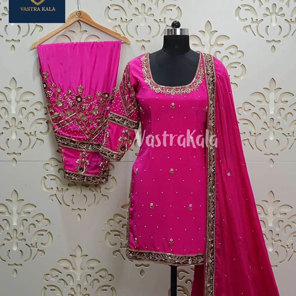 Punjabi Salwar suit - Pink - Large - Excellent condition